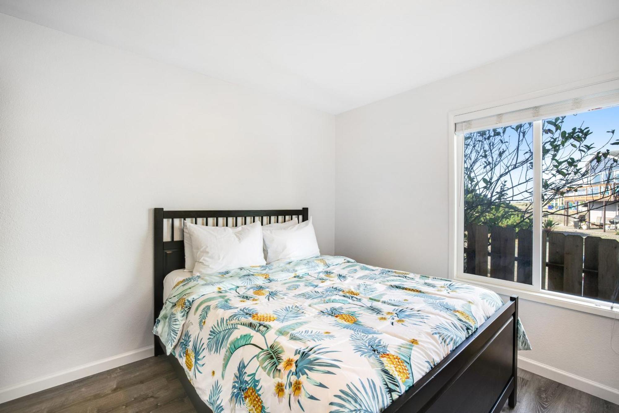 Paradise Beach Rockaway Beach Rom bilde
